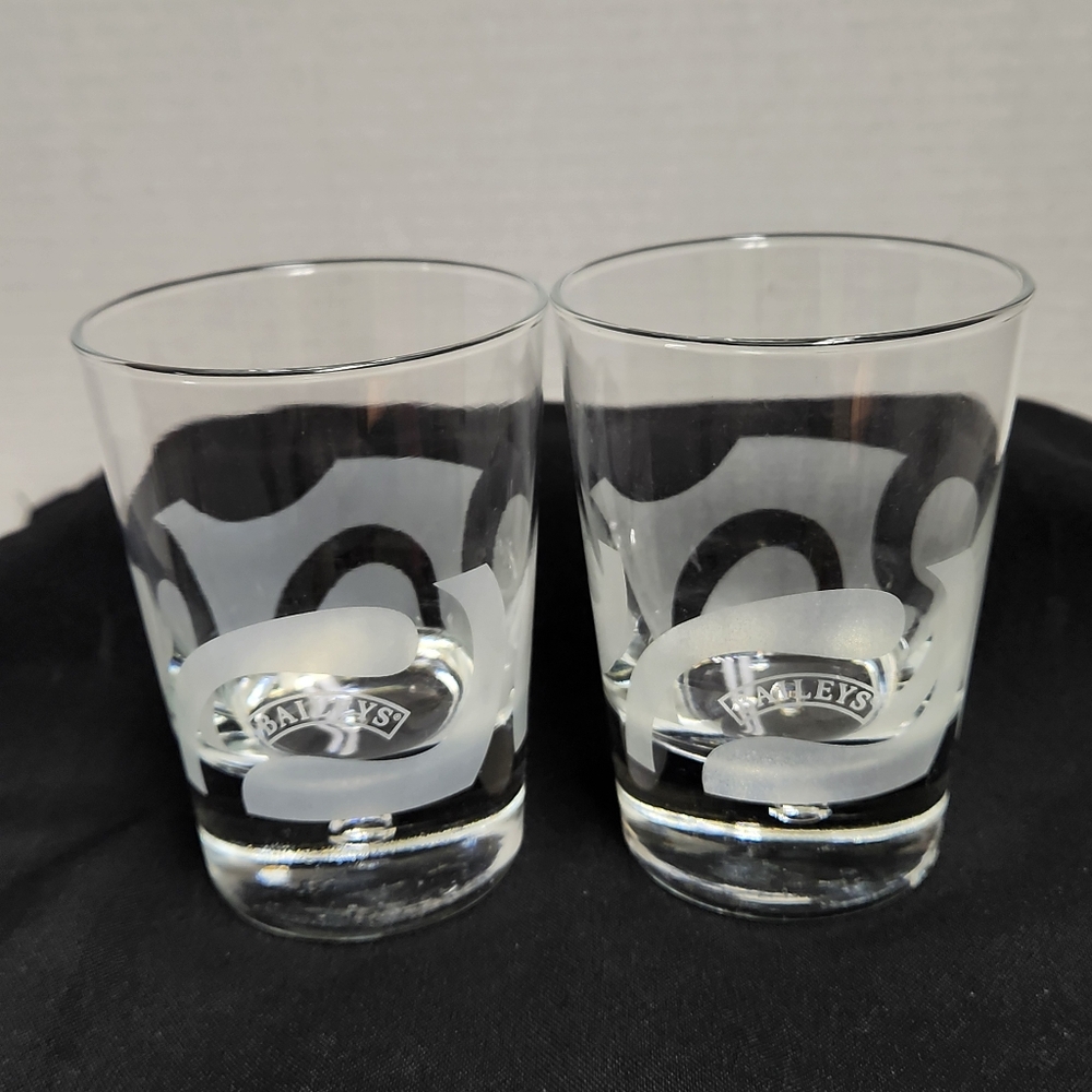 Set of Baileys Etched Tapered Collectors Edition Liqueur/Cocktail Glasses